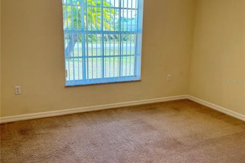 Appartement à louer à Port Charlotte, Floride: 2 chambres, 104.7 m2 № 2092981 - photo 10