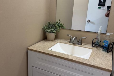 Immobilier commercial à vendre à Oviedo, Floride: 263.84 m2 № 2195146 - photo 11