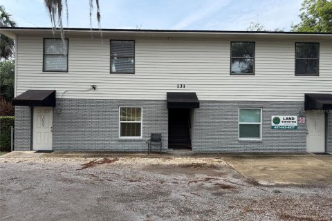 Commercial property in Oviedo, Florida 263.84 sq.m. № 2195146