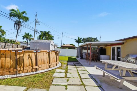House in Hollywood, Florida 3 bedrooms, 126.35 sq.m. № 2082030 - photo 27