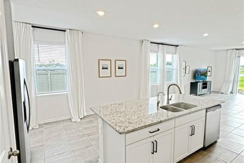 House in Bartow, Florida 4 bedrooms, 156.73 sq.m. № 1903678 - photo 12