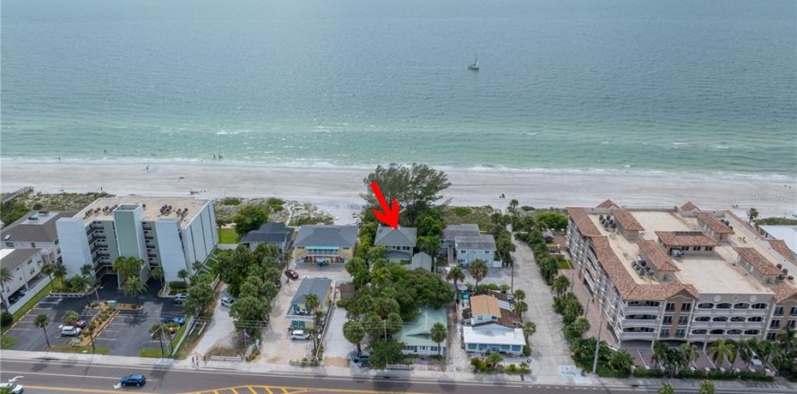 Villa ou maison à Indian Rocks Beach, Floride 5 chambres, 287.07 m2 № 1339239