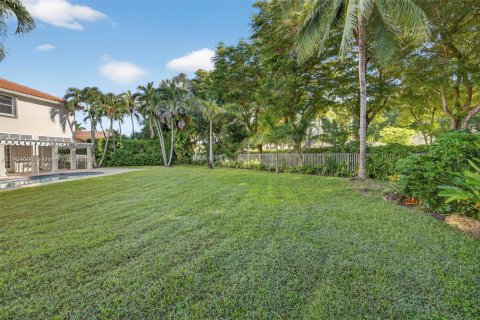 House in Weston, Florida 5 bedrooms, 369.66 sq.m. № 1955016 - photo 22