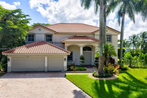 House in Weston, Florida 5 bedrooms, 369.66 sq.m. № 1955016 - photo 1