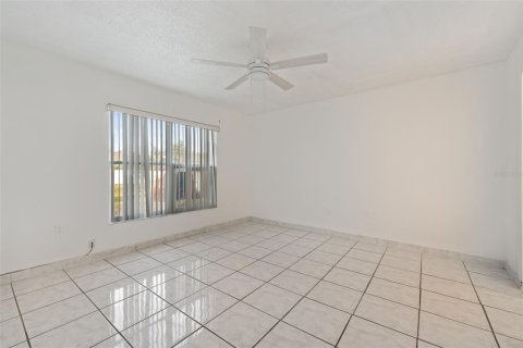 Villa ou maison à vendre à Kissimmee, Floride: 3 chambres, 109.07 m2 № 1544611 - photo 11