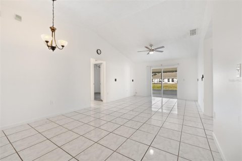 Villa ou maison à vendre à Kissimmee, Floride: 3 chambres, 109.07 m2 № 1544611 - photo 3