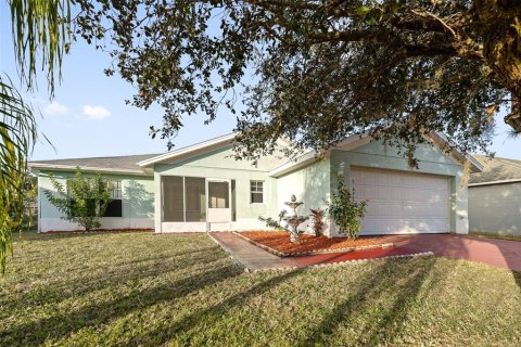 Villa ou maison à vendre à Kissimmee, Floride: 3 chambres, 109.07 m2 № 1544611 - photo 2