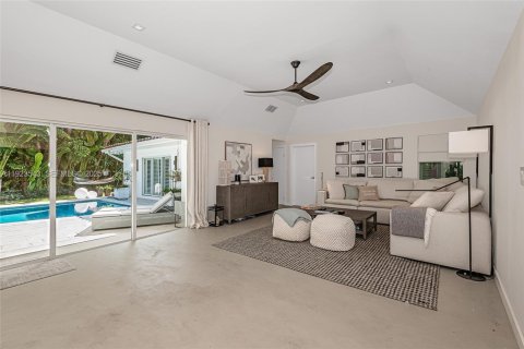 Casa en alquiler en Key Biscayne, Florida, 5 dormitorios, 217.95 m2 № 2038819 - foto 20