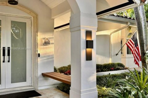 Casa en alquiler en Key Biscayne, Florida, 5 dormitorios, 217.95 m2 № 2038819 - foto 11