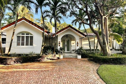 Casa en alquiler en Key Biscayne, Florida, 5 dormitorios, 217.95 m2 № 2038819 - foto 9