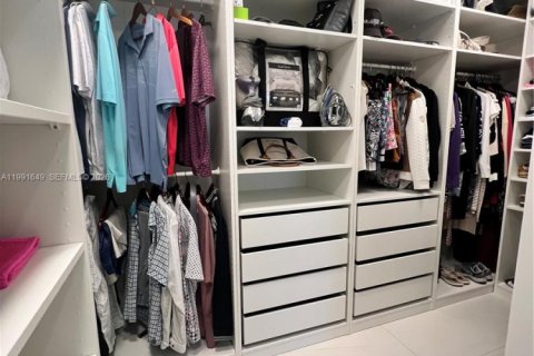 Condominio en alquiler en Fort Lauderdale, Florida, 2 dormitorios № 2052421 - foto 7