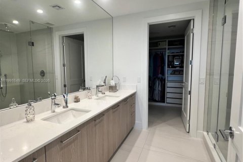 Condominio en alquiler en Fort Lauderdale, Florida, 2 dormitorios № 2052421 - foto 10