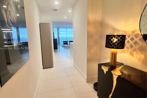 Condominio en alquiler en Fort Lauderdale, Florida, 2 dormitorios № 2052421 - foto 14