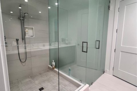 Condominio en alquiler en Fort Lauderdale, Florida, 2 dormitorios № 2052421 - foto 8