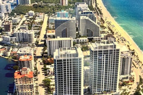 Condominio en Fort Lauderdale, Florida, 2 dormitorios  № 2052421
