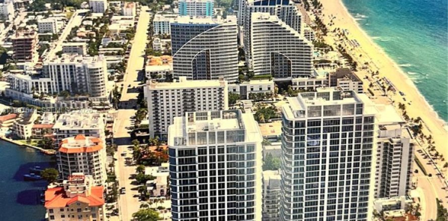 Condominio en Fort Lauderdale, Florida, 2 dormitorios  № 2052421