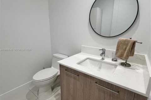 Condominio en alquiler en Fort Lauderdale, Florida, 2 dormitorios № 2052421 - foto 16