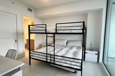 Condominio en alquiler en Fort Lauderdale, Florida, 2 dormitorios № 2052421 - foto 11