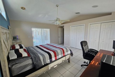 House in Holiday, Florida 4 bedrooms, 265.79 sq.m. № 1798103 - photo 28