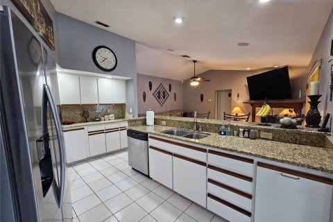 House in Holiday, Florida 4 bedrooms, 265.79 sq.m. № 1798103 - photo 5