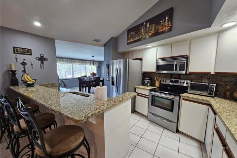 House in Holiday, Florida 4 bedrooms, 265.79 sq.m. № 1798103 - photo 7