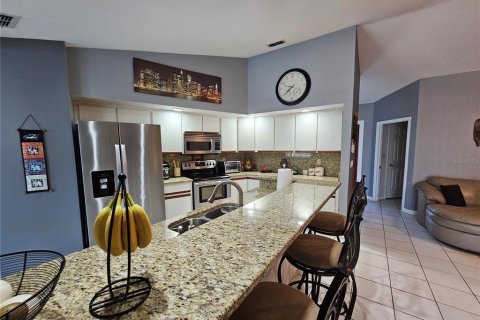 House in Holiday, Florida 4 bedrooms, 265.79 sq.m. № 1798103 - photo 4