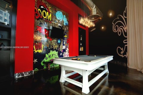 Condo in Miami, Florida, 1 bedroom  № 2042054 - photo 25