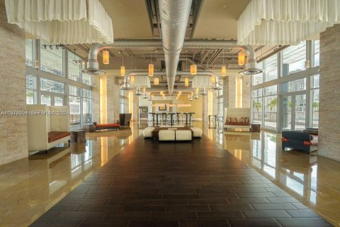 Condo in Miami, Florida, 1 bedroom  № 2042054 - photo 15