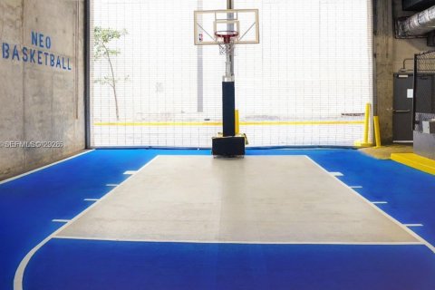 Condo in Miami, Florida, 1 bedroom  № 2042054 - photo 23