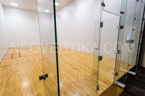 Condo in Miami, Florida, 1 bedroom  № 2042054 - photo 22