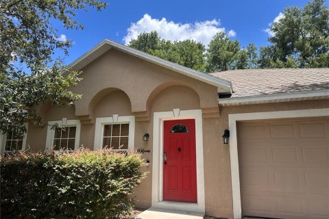Casa en alquiler en Ocala, Florida, 4 dormitorios, 193.98 m2 № 1789352 - foto 1