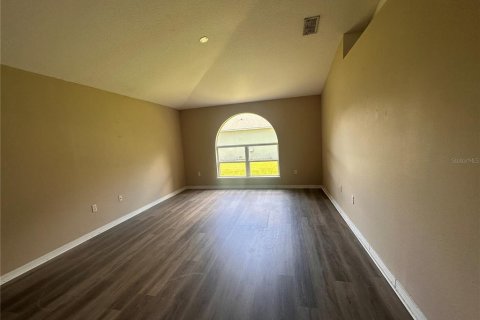 Casa en alquiler en Ocala, Florida, 4 dormitorios, 193.98 m2 № 1789352 - foto 8