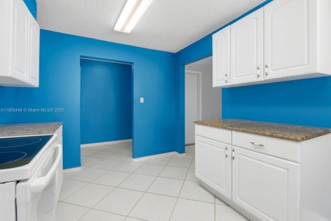 Купить виллу или дом в Бойнтон-Бич, Флорида 2 спальни, 122.35м2, № 1956187 - фото 10