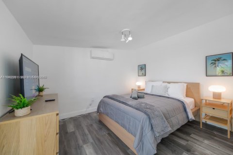 Снять в аренду виллу или дом в Форт-Лодердейл, Флорида 3 спальни, 127.09м2, № 1999939 - фото 15