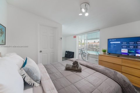 Снять в аренду виллу или дом в Форт-Лодердейл, Флорида 3 спальни, 127.09м2, № 1999939 - фото 16