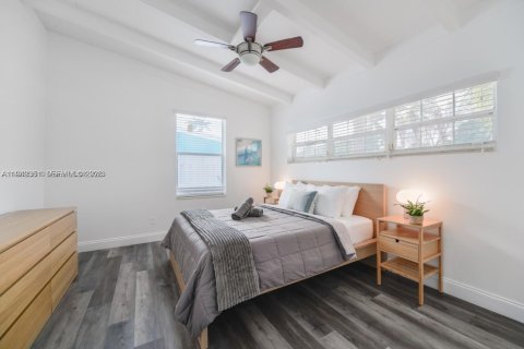 Снять в аренду виллу или дом в Форт-Лодердейл, Флорида 3 спальни, 127.09м2, № 1999939 - фото 17