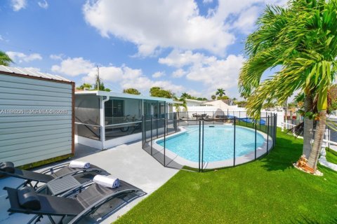 Снять в аренду виллу или дом в Форт-Лодердейл, Флорида 3 спальни, 127.09м2, № 1999939 - фото 27