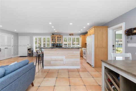 Casa en venta en Cutler Bay, Florida, 3 dormitorios, 163.88 m2 № 2063029 - foto 8