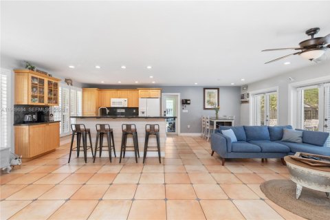 Casa en venta en Cutler Bay, Florida, 3 dormitorios, 163.88 m2 № 2063029 - foto 20