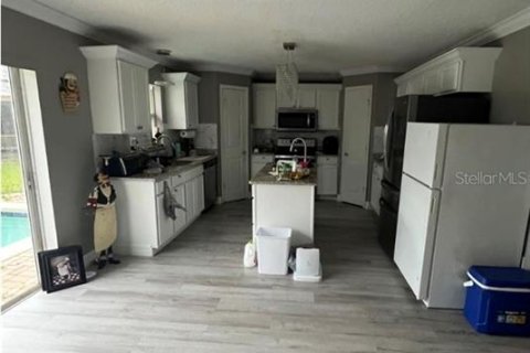 House in Kissimmee, Florida 4 bedrooms, 264.4 sq.m. № 1532727 - photo 3