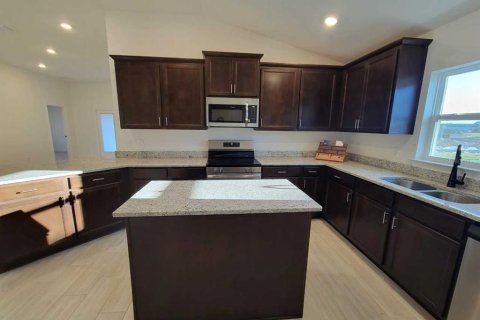 Villa ou maison à vendre à Ocala, Floride: 4 chambres, 204.38 m2 № 2418722 - photo 5
