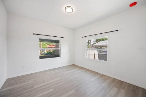 House in Lakeland, Florida 4 bedrooms, 111.3 sq.m. № 1879114 - photo 9