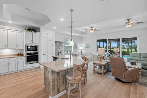 Villa ou maison à vendre à Punta Gorda, Floride: 2 chambres, 180.97 m2 № 1912210 - photo 7