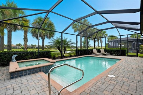 Villa ou maison à vendre à Punta Gorda, Floride: 2 chambres, 180.97 m2 № 1912210 - photo 2