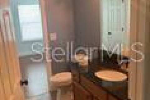 Condo in Orlando, Florida, 2 bedrooms  № 1582595 - photo 12