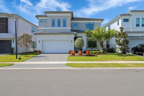 Villa ou maison à vendre à Boca Raton, Floride: 5 chambres, 353.12 m2 № 1186597 - photo 1