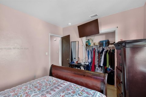 Casa en venta en Miami, Florida, 4 dormitorios, 159.23 m2 № 2007746 - foto 28