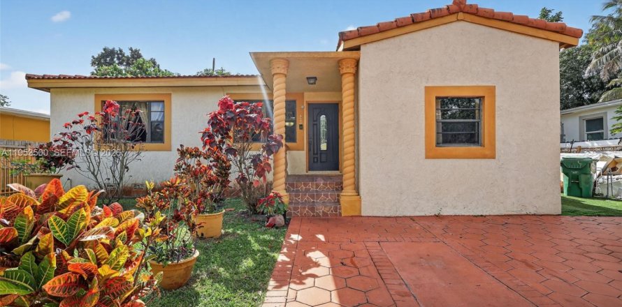 Casa en Miami, Florida 4 dormitorios, 159.23 m2 № 2007746