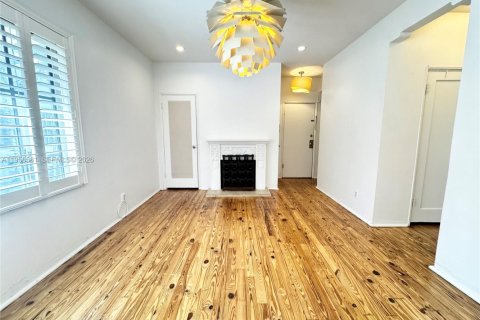 Condominio en alquiler en Miami Beach, Florida, 1 dormitorio, 66.89 m2 № 2010480 - foto 4