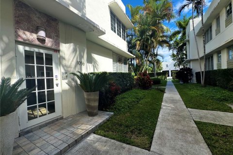Condominio en alquiler en Miami Beach, Florida, 1 dormitorio, 66.89 m2 № 2010480 - foto 19